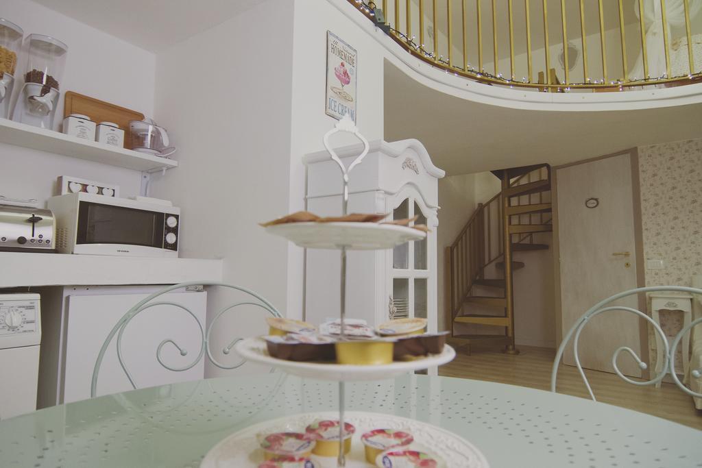 B&B フィオリ ディ グラーノ ミラノ 部屋 写真